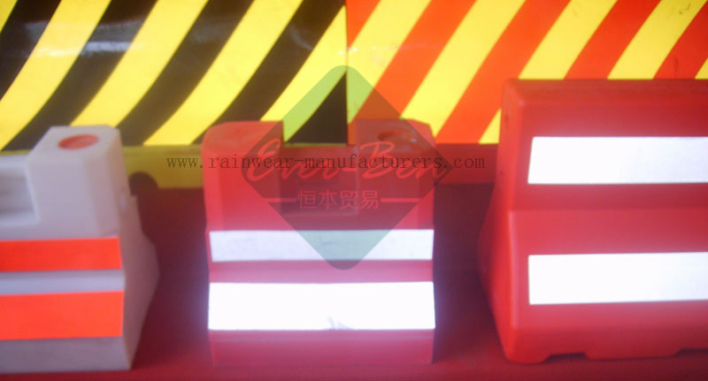 Highway Anti-collision Pier Safety Warning Road Blocks Supplier